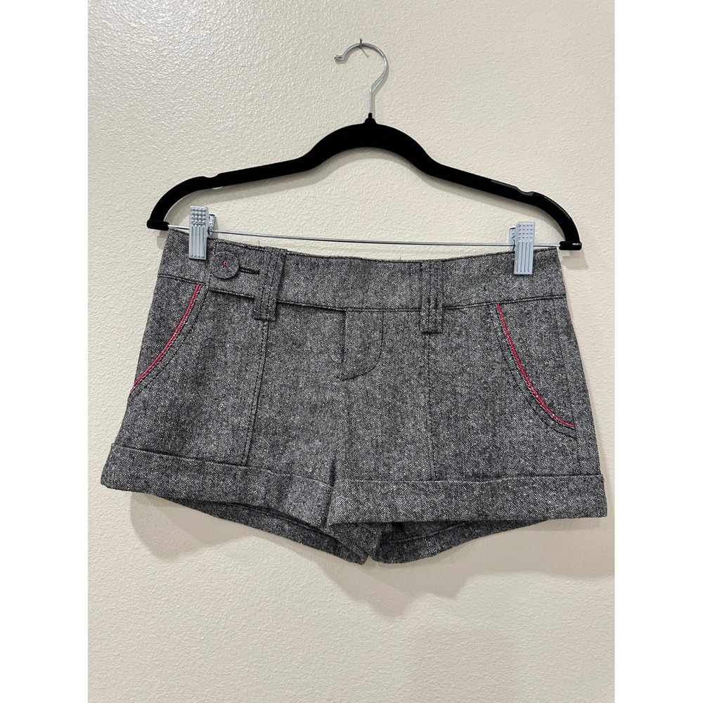 Bebe Womens Grey Tweed Cuffed Shorts Pink Trim Size 2 Salt and Pepper Tailored - Picture 1 of 9